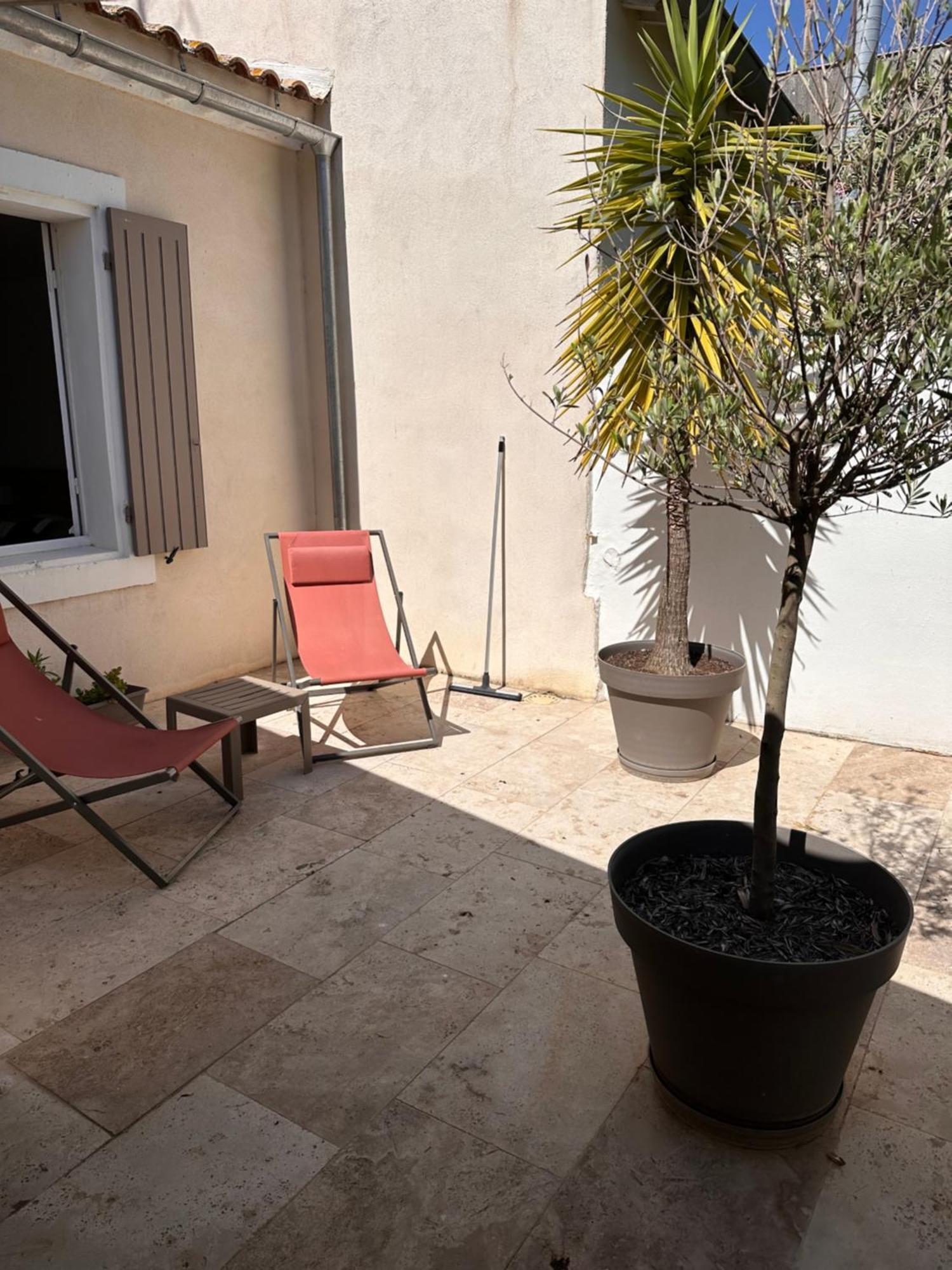 Bel Appartement Terrasse 4 Etoiles Intra Muros Эг-Морт Экстерьер фото